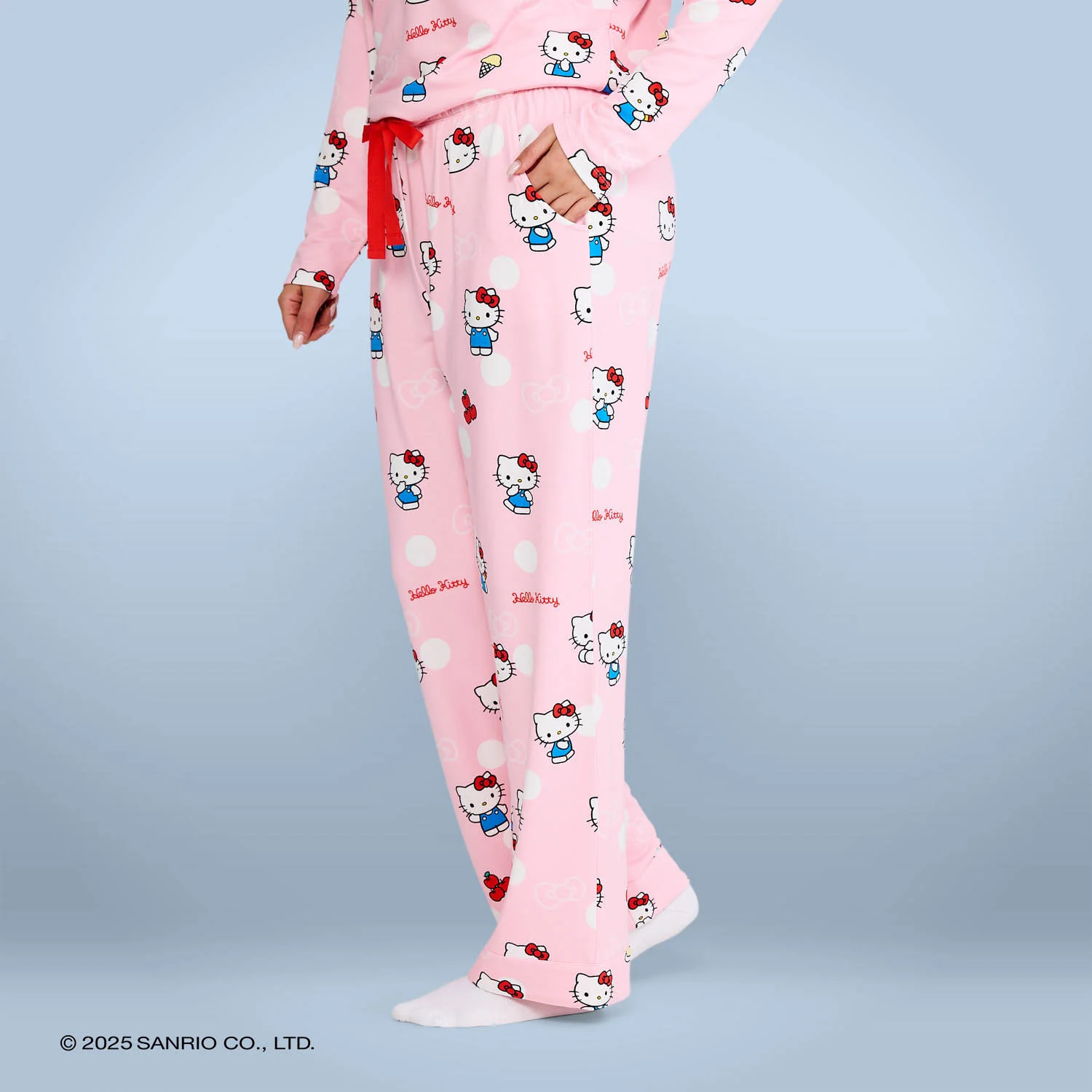 1004-hello-kitty-polka-dot-6.webp Hello Kitty Polka Dot