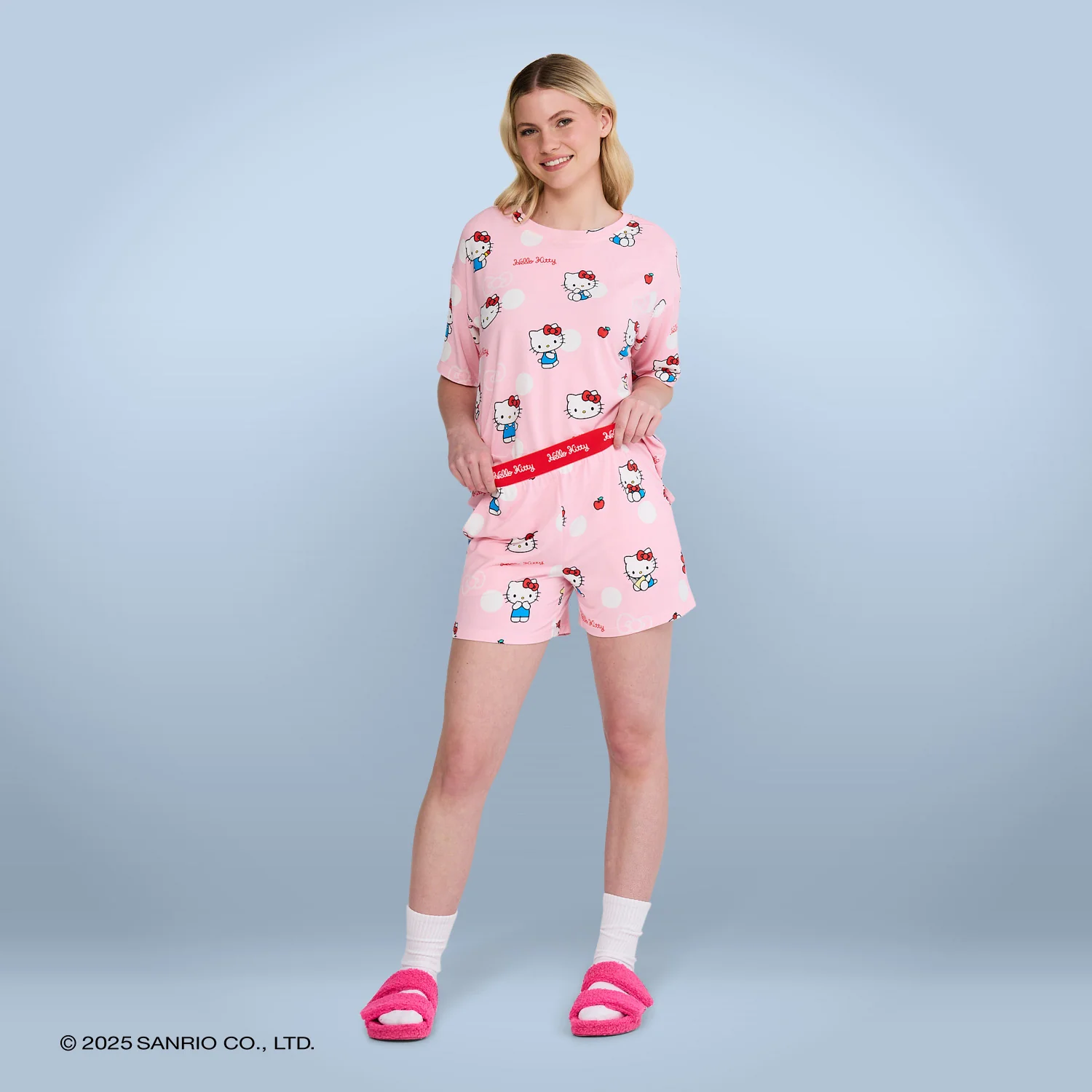 1011-hello-kitty-polka-dot-6.webp Hello Kitty Polka Dot