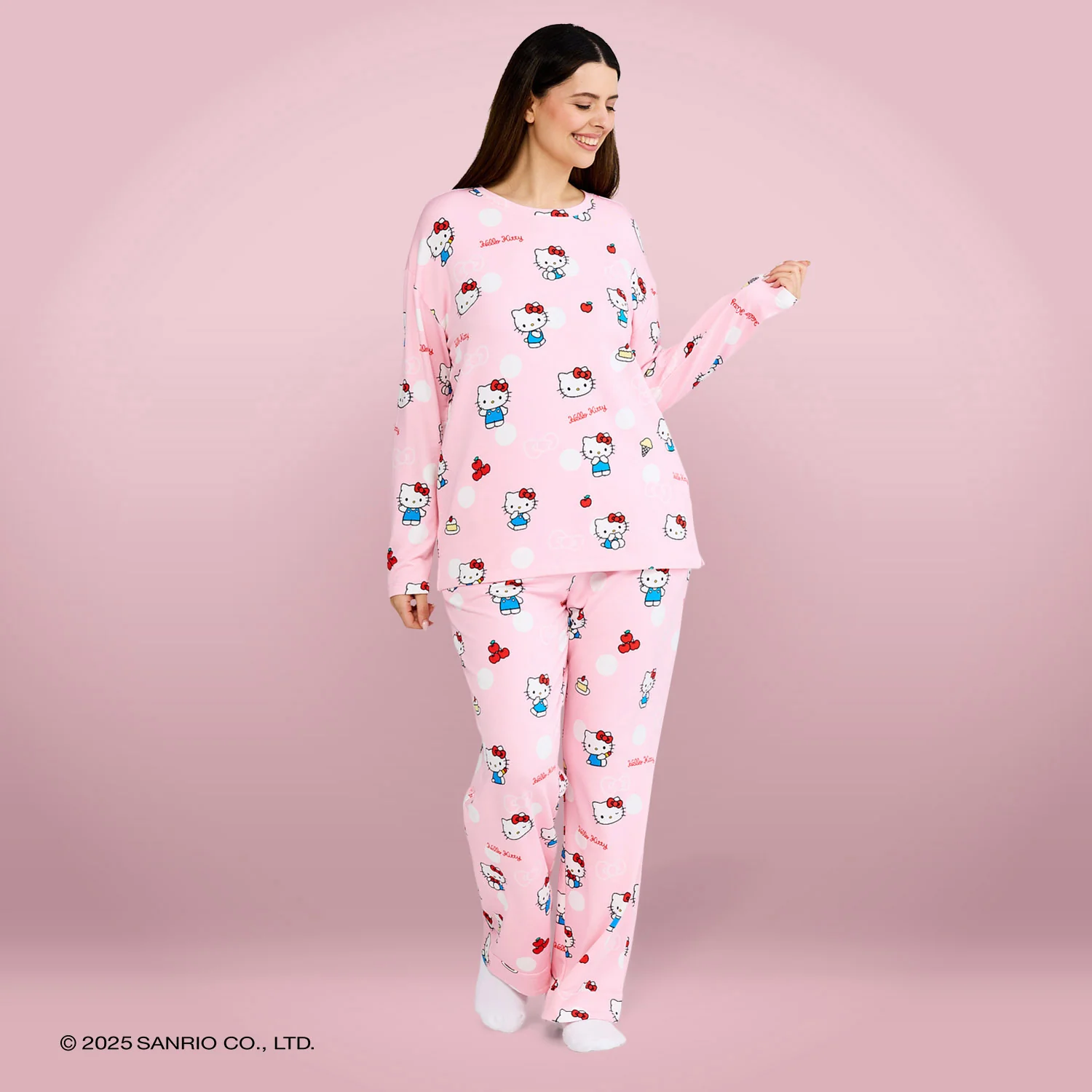 1018-hello-kitty-polka-dot-4.webp Hello Kitty Polka Dot