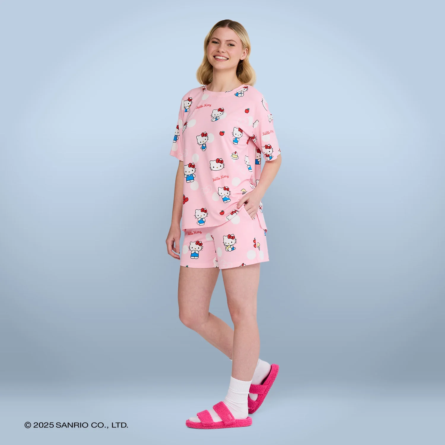 1032-hello-kitty-polka-dot-6.webp Hello Kitty Polka Dot