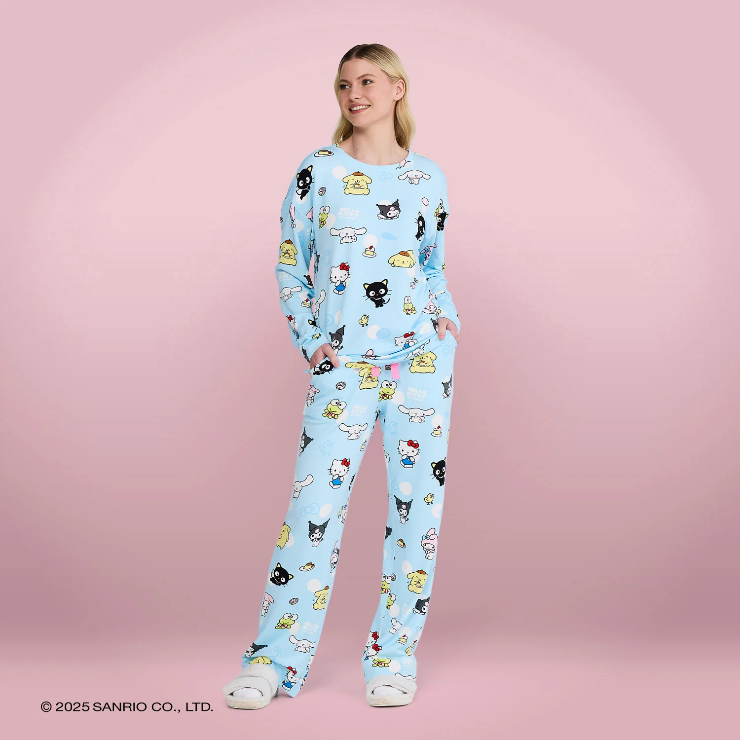 1075-hello-kitty-friends-4.webp Hello Kitty & Friends