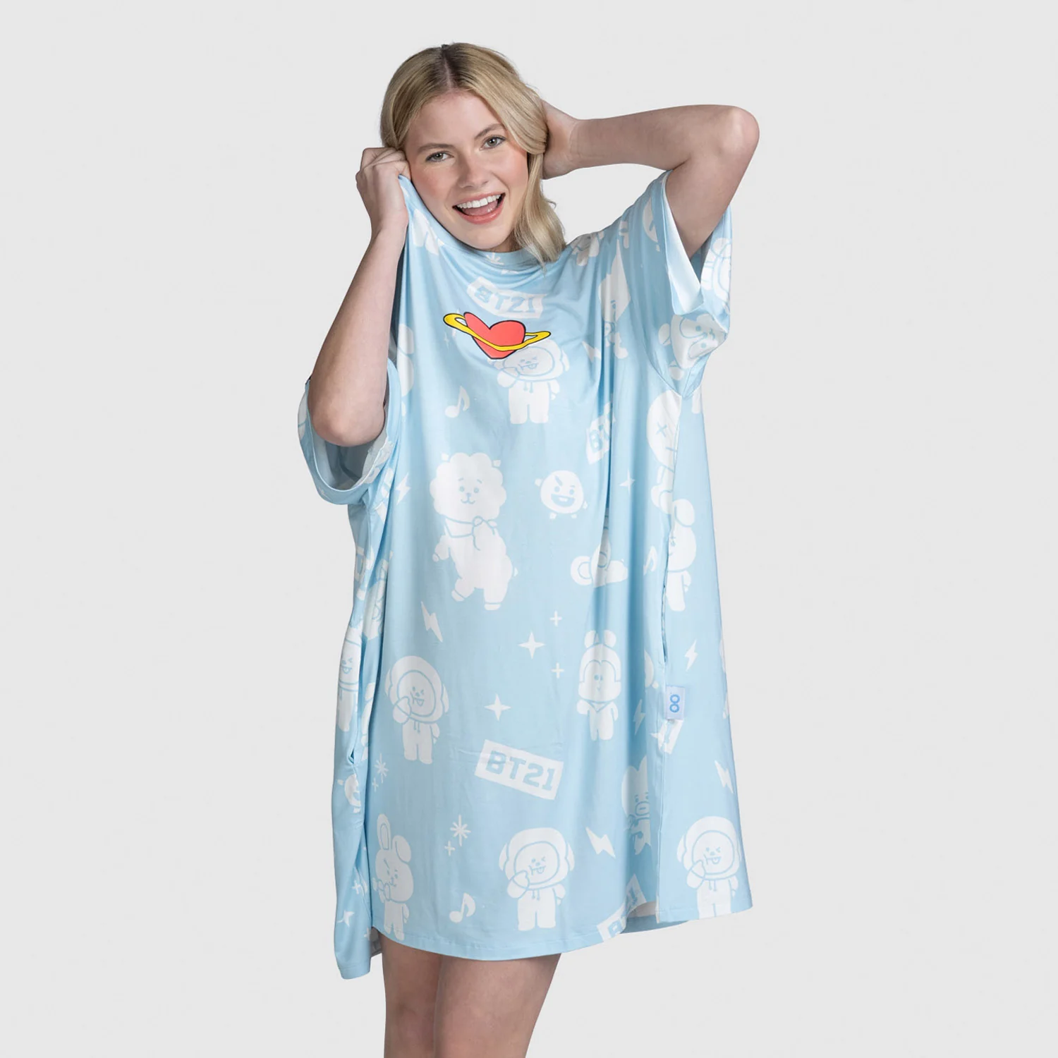 1114-bt21-group-3.webp BT21 Group