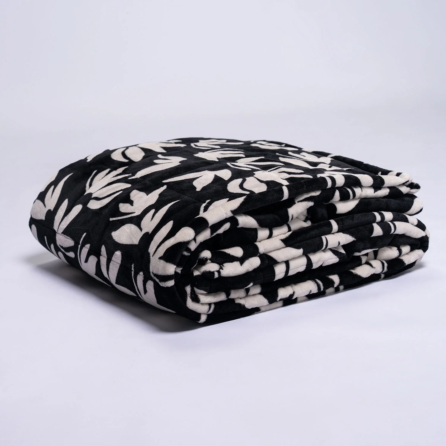 1518-black-floral-7.webp Black Floral