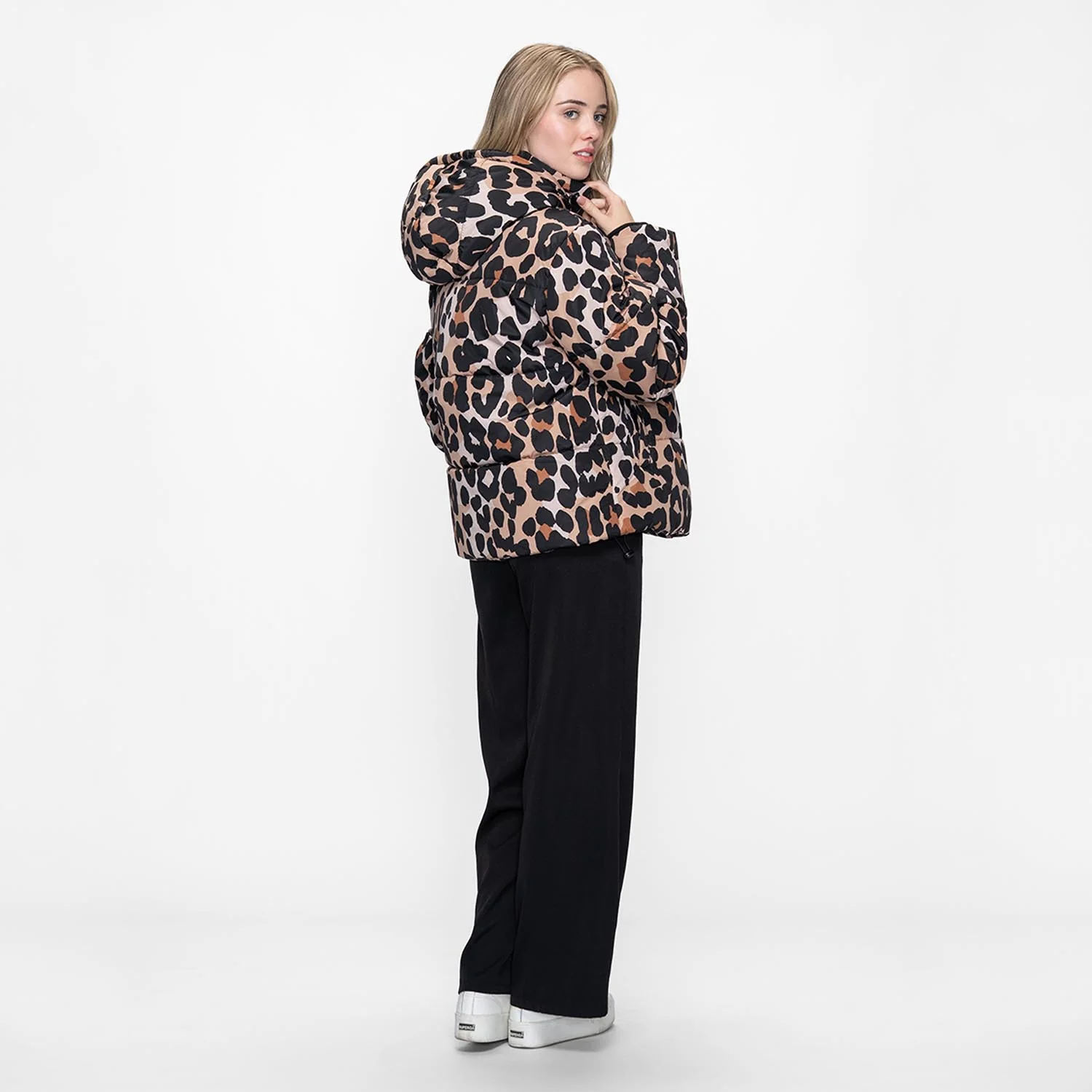 Leopard / Black