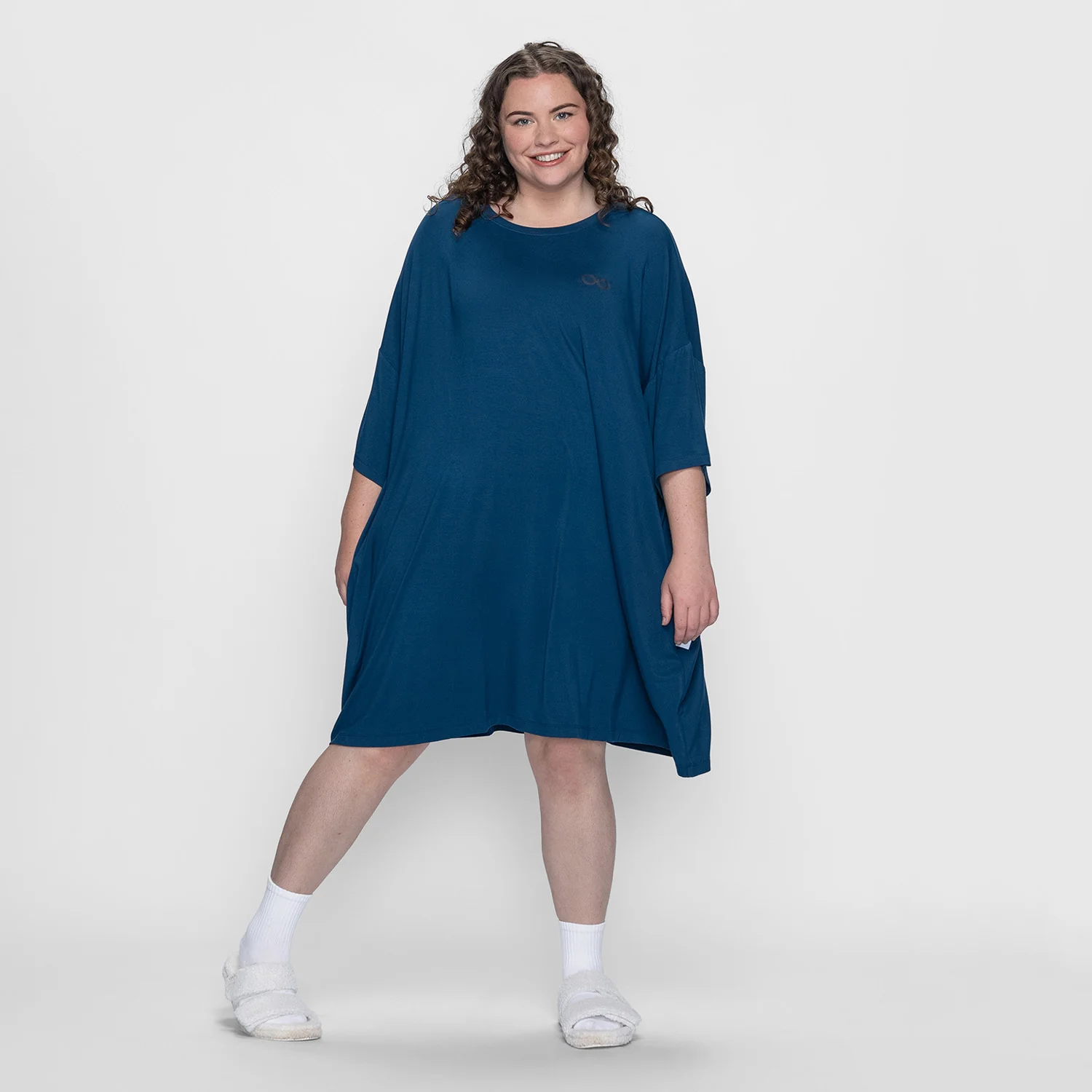 1651-navy-oo-1.webp Navy OO