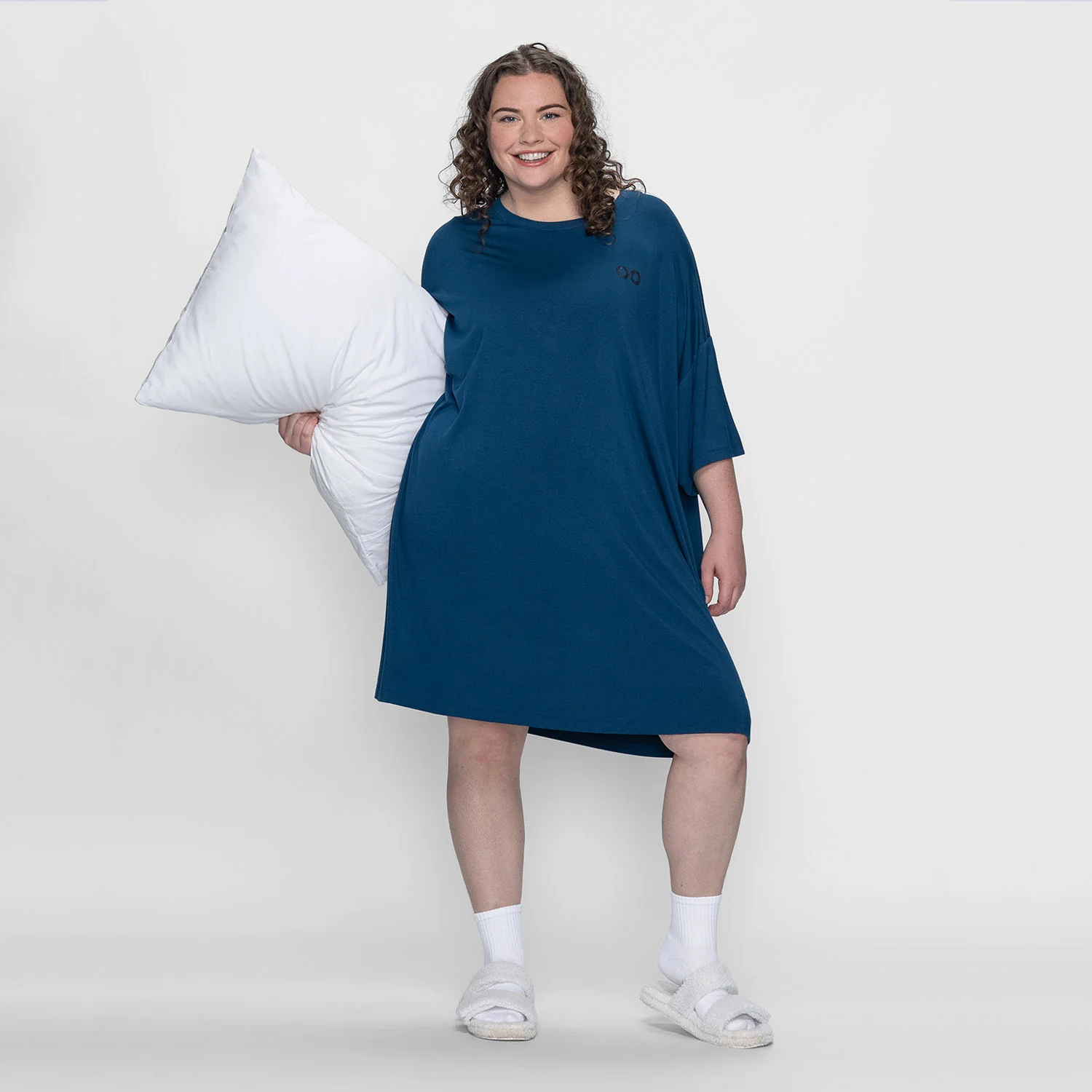 1651-navy-oo-3.webp Navy OO