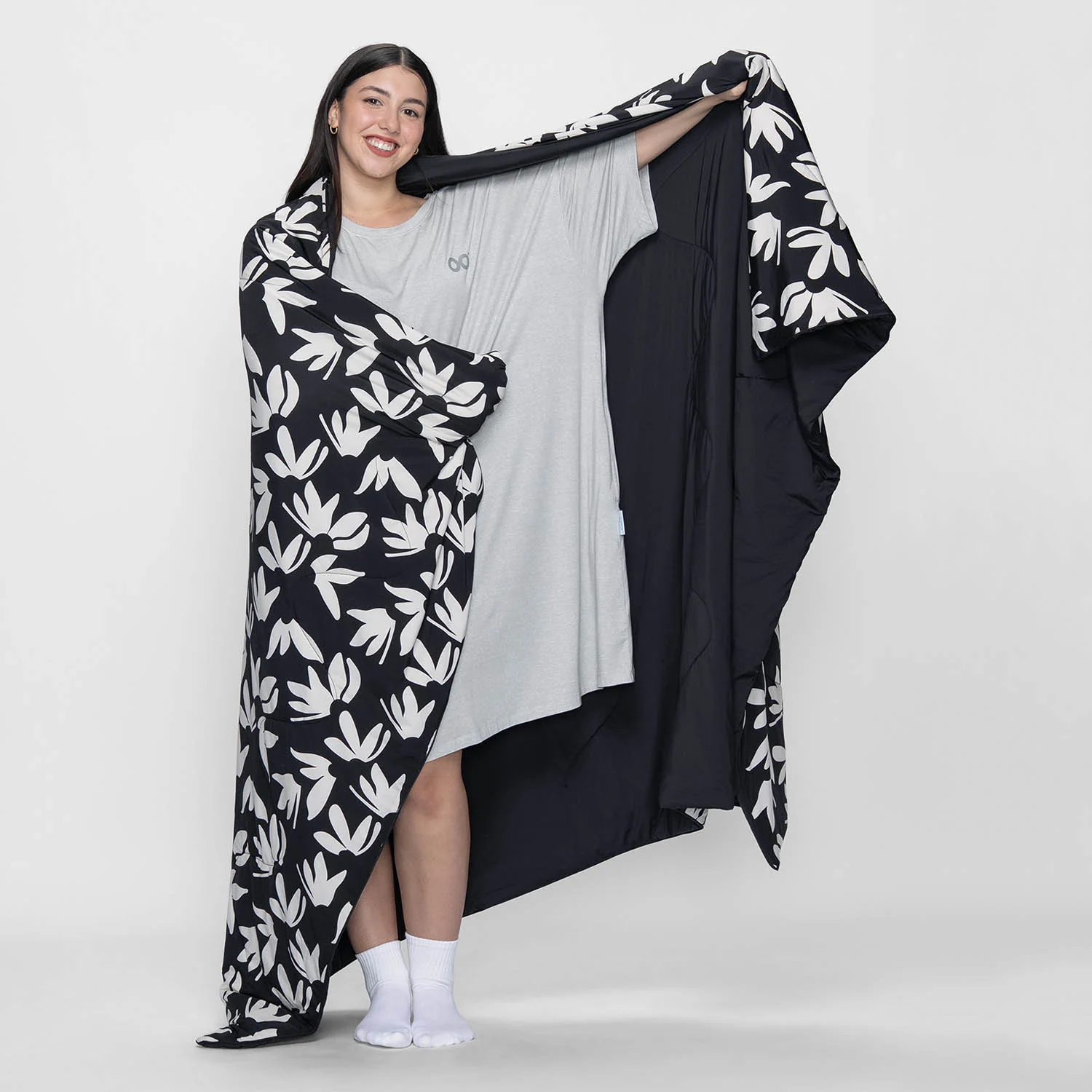 1659-black-floral-4.webp Black Floral