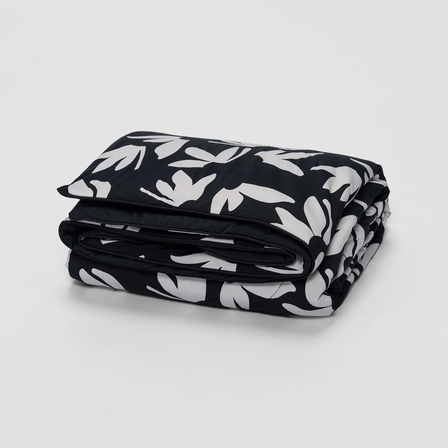 1659-black-floral-6.webp Black Floral