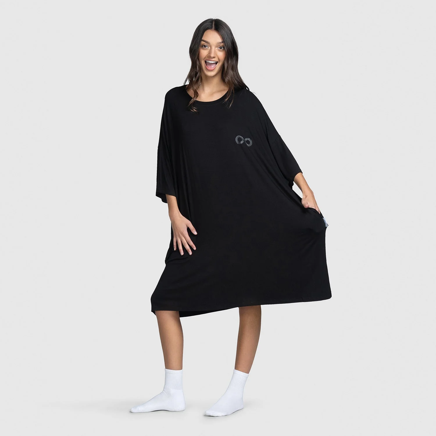 1695-all-black-1.webp All Black