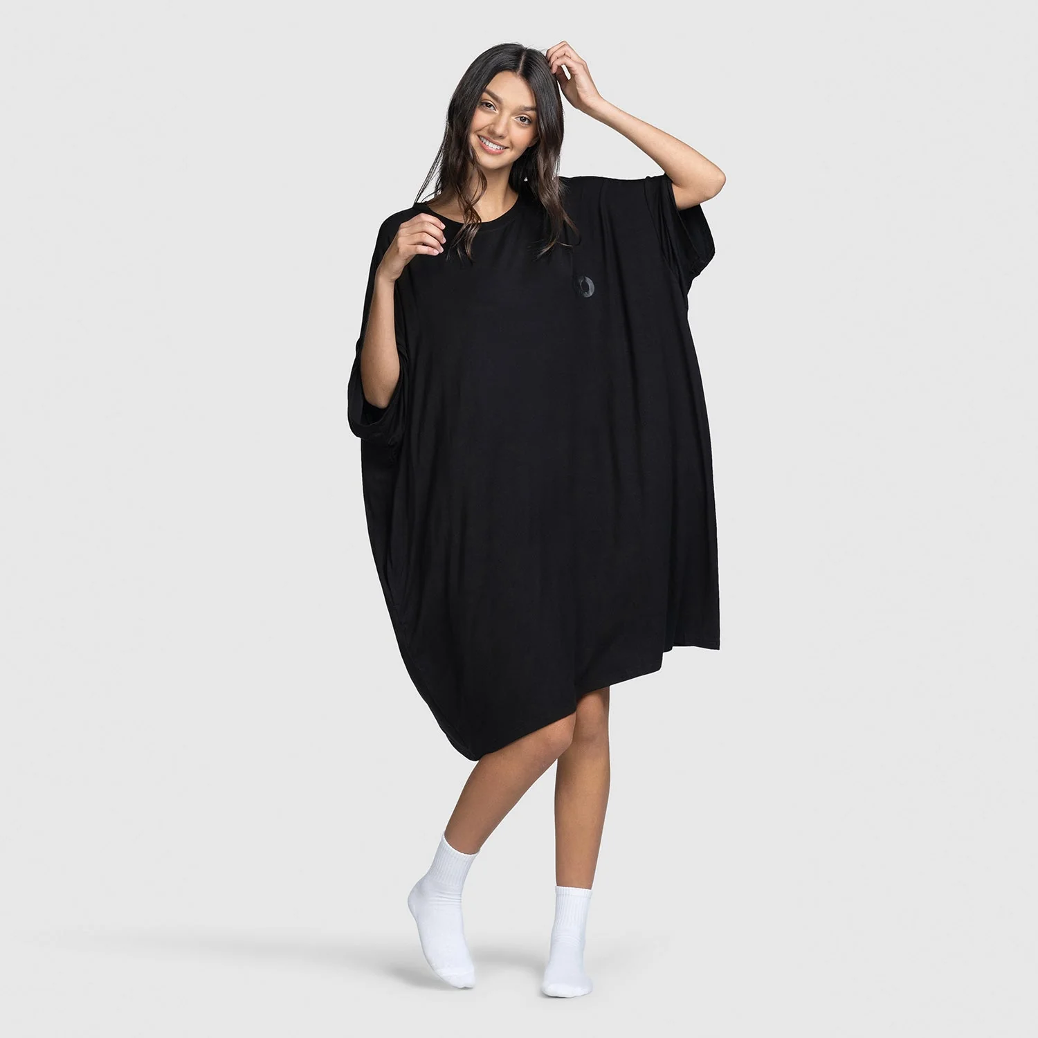 1695-all-black-2.webp All Black