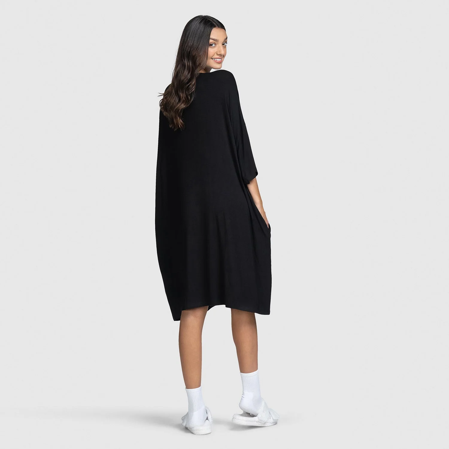 1695-all-black-3.webp All Black