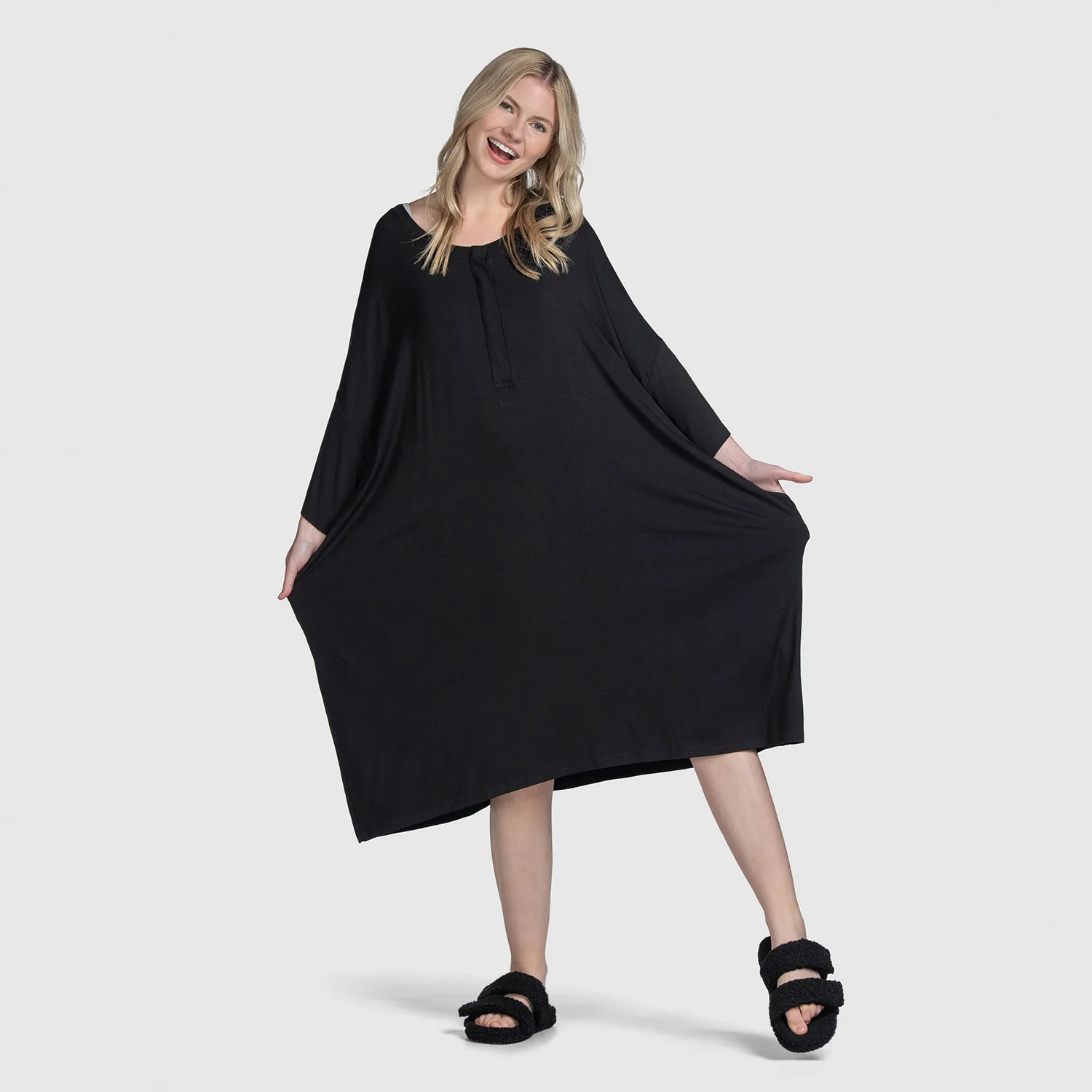 517-black-button-up-1.webp Black Button-Up