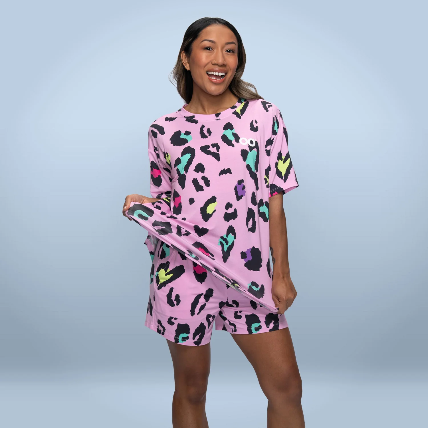 850-pink-leopard-3.webp Pink Leopard