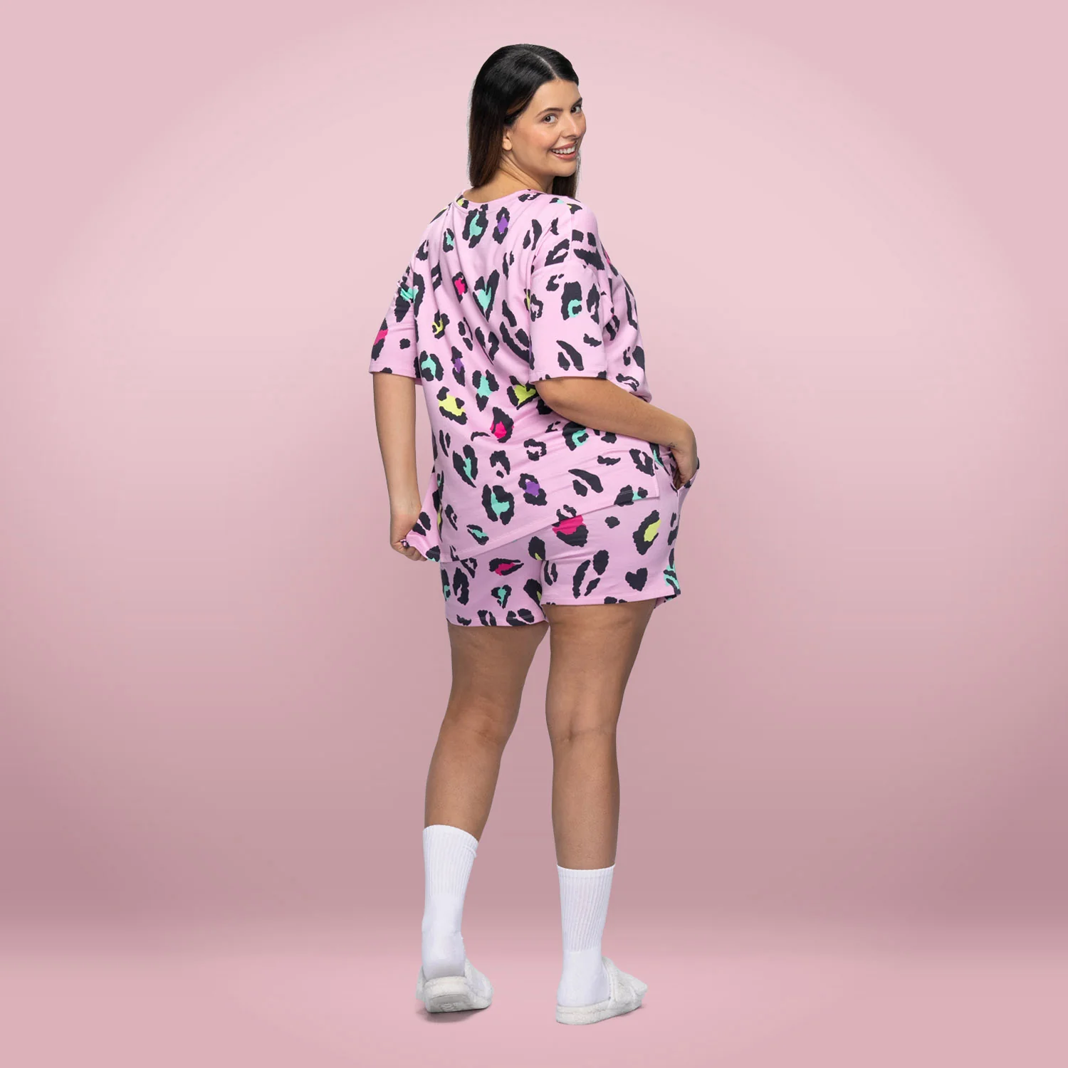 864-pink-leopard-6.webp Pink Leopard