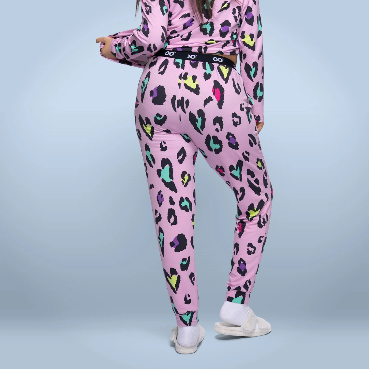 913-pink-leopard-5.webp Pink Leopard