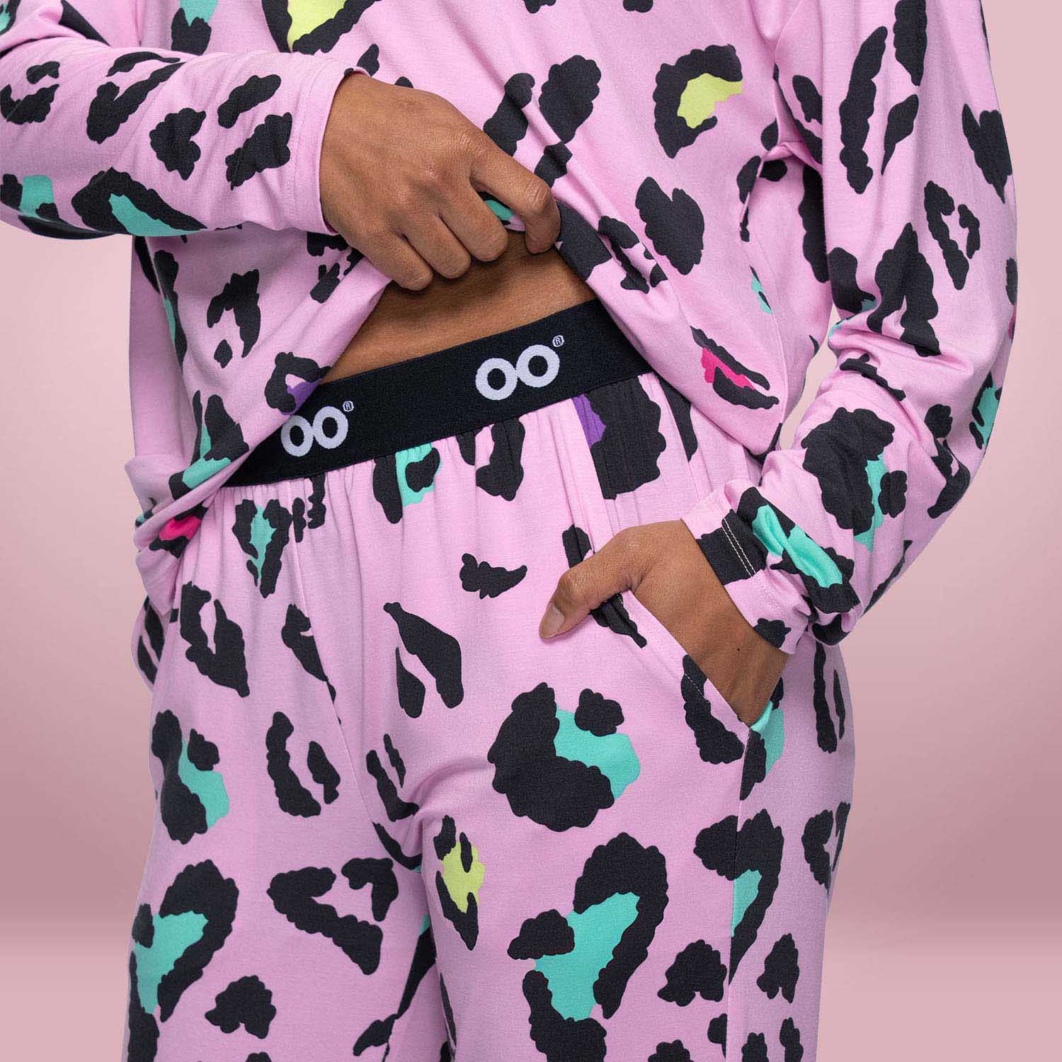 920-pink-leopard-6.jpg Pink Leopard
